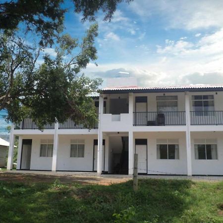Romana Rest Kataragama Exterior foto